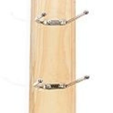 6 WOODEN COAT HANGER